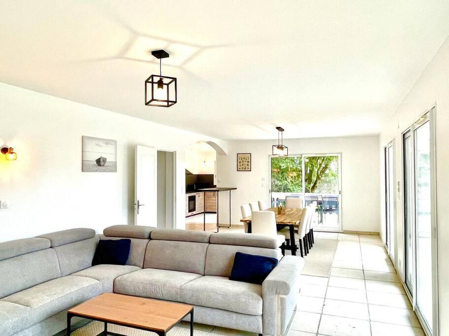 Charmante Villa Pour 10 Personnes Saint-Augustin  Luaran gambar