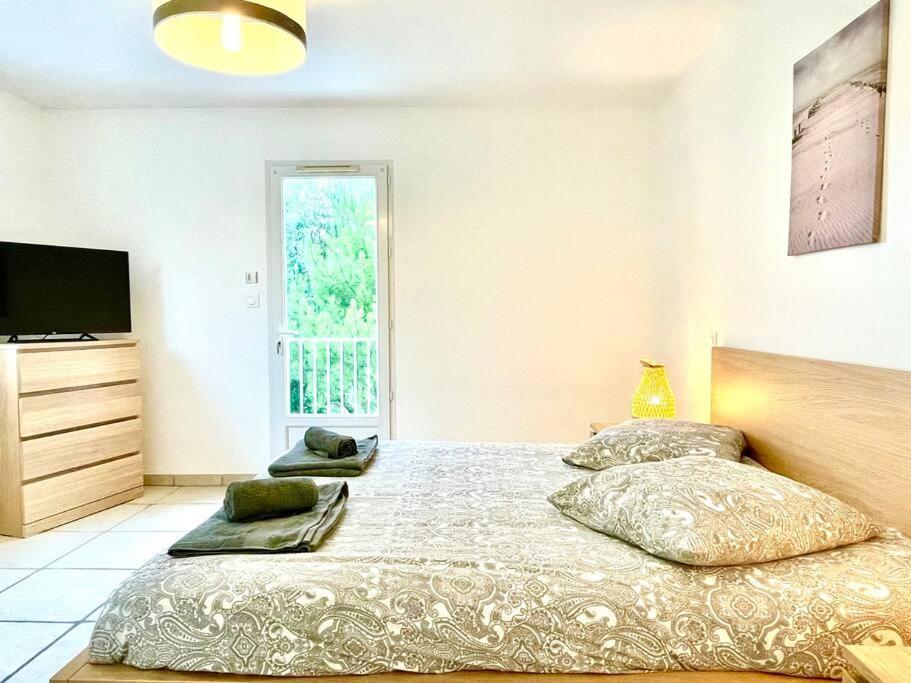 Charmante Villa Pour 10 Personnes Saint-Augustin  Luaran gambar